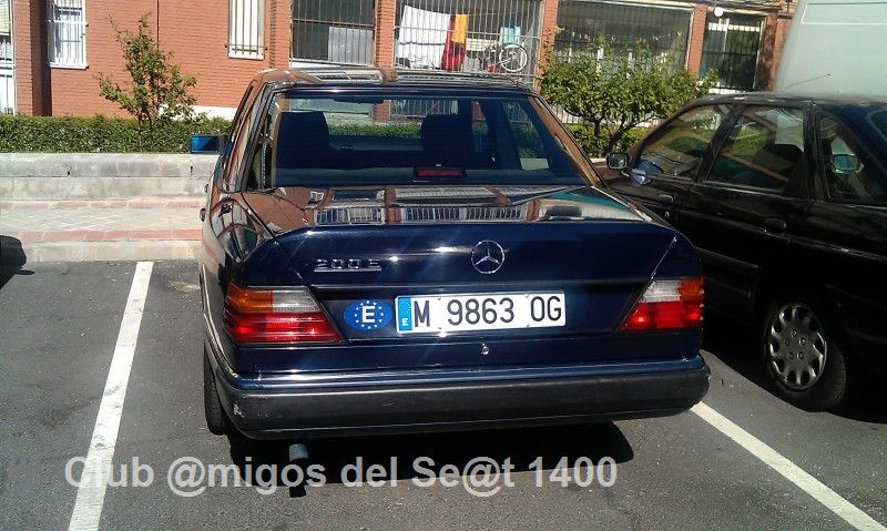 Mercedes 200E Siro 02.jpg